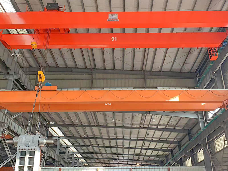 福建南方路面機械公司--歐式雙梁QD32／10噸