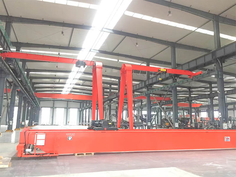 福建泉工股份--歐式雙梁LH10噸，5噸半門吊